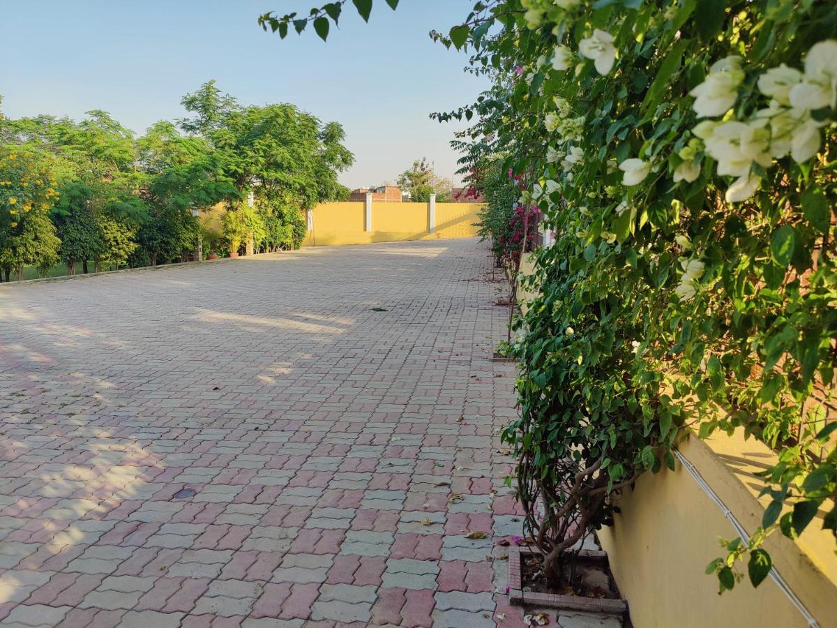 فندق Brick Field فاراناسي المظهر الخارجي الصورة